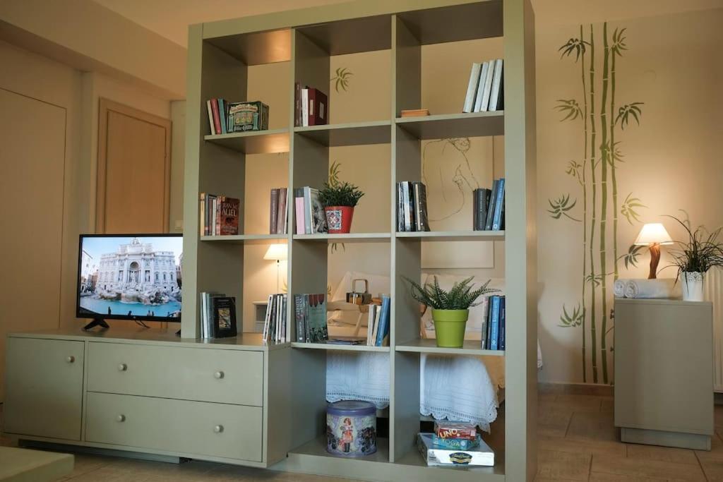 Apartment With Garden In Thessaloniki. Eksteriør bilde